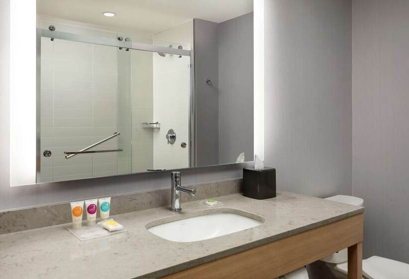 اتاق لوکس با چشم‌انداز دریا, Hyatt Place Virginia Beach Oceanfront