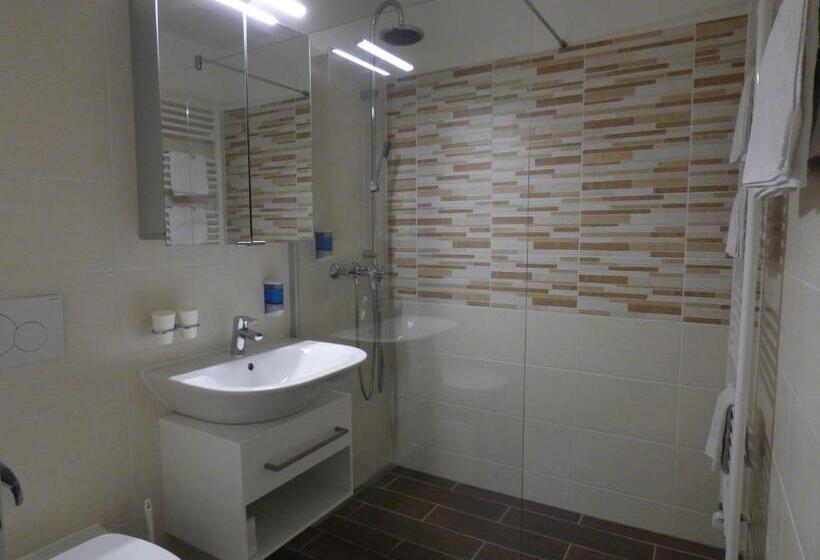 Family Suite, Panorama