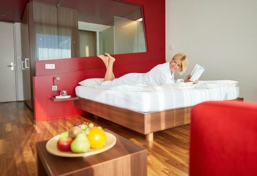 Номер Стандарт Индивидуальный с Балконом, Spa Hotel Bründl