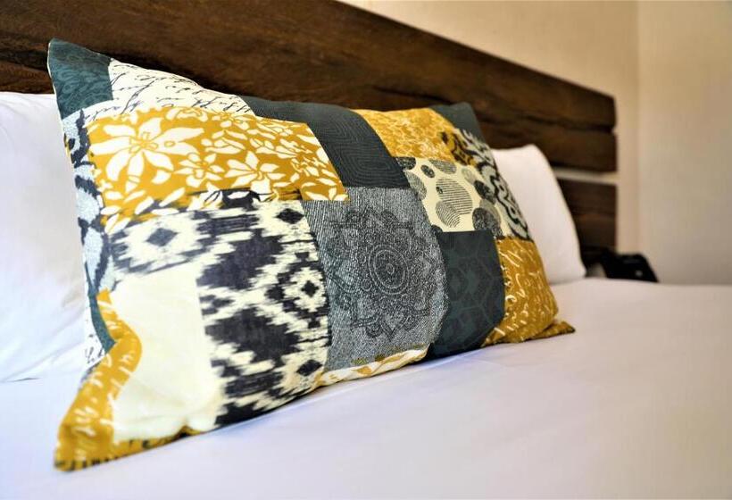 Standaardkamer met Kingsize Bed, 12 Bees By Kavia