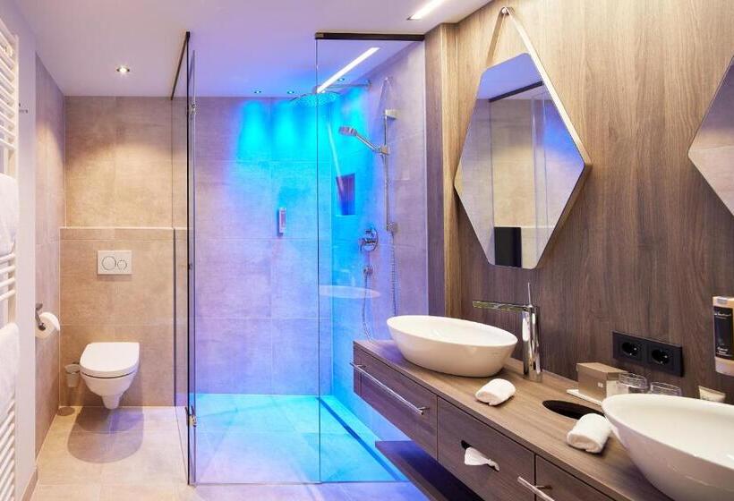 اتاق لوکس با بالکن, Zillergrundrock Luxury Mountain Resort
