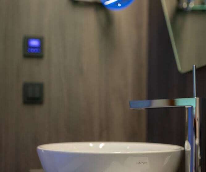 سوئیت پریمیوم, Zillergrundrock Luxury Mountain Resort