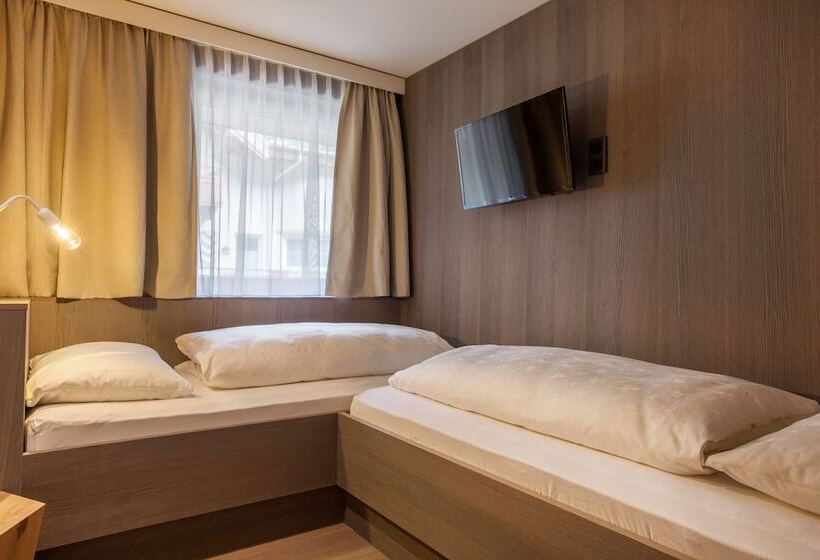 سوئیت پریمیوم, Zillergrundrock Luxury Mountain Resort