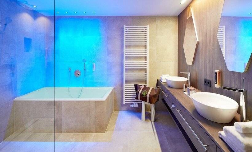 سوئیت پریمیوم, Zillergrundrock Luxury Mountain Resort