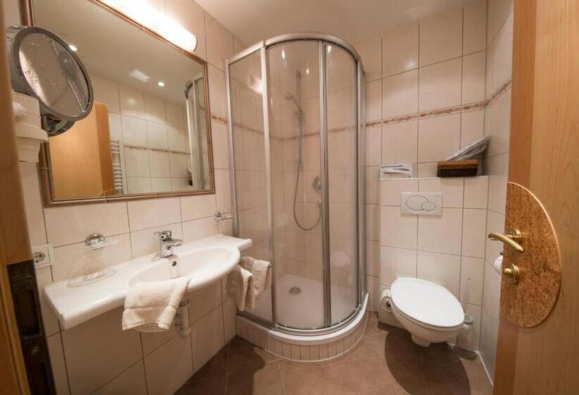 Номер Стандарт с Балконом, Superior Hotel Persal