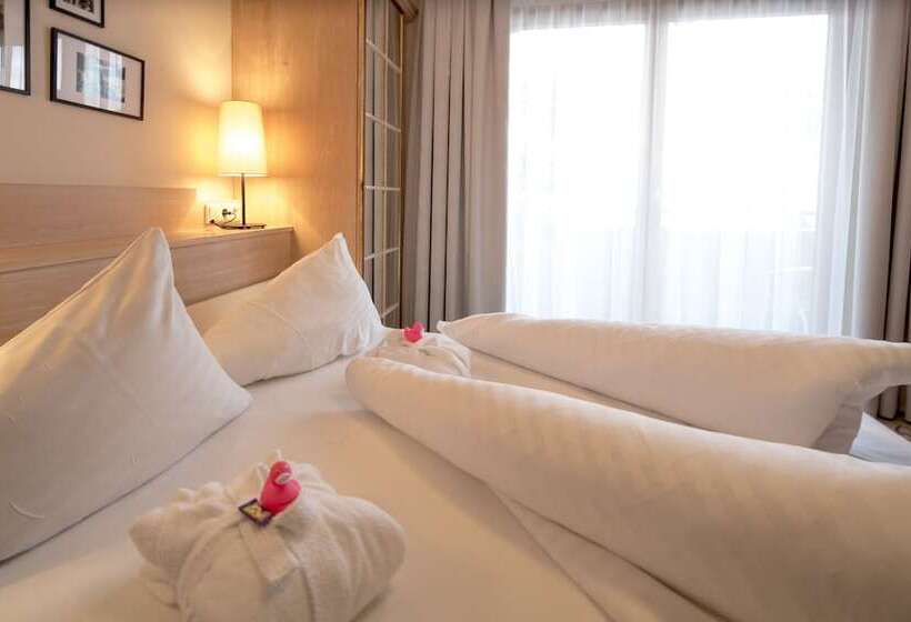 Семейный Номер, Familienhotel Felsenhof