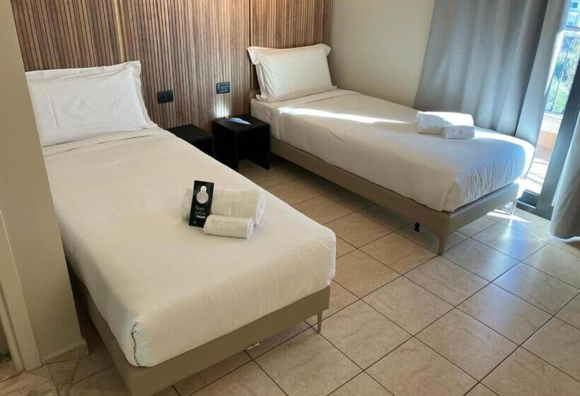 Номер Стандарт, B&b Hotel Pomezia Cortese