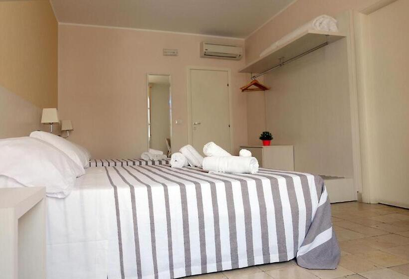 חדר סטנדרט לשלושה, Nuova Mastrarua Rooms