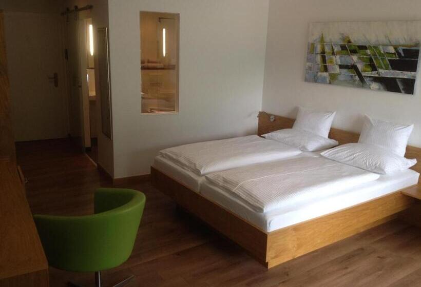 اتاق لوکس خانوادگی, Seehotel Lilly