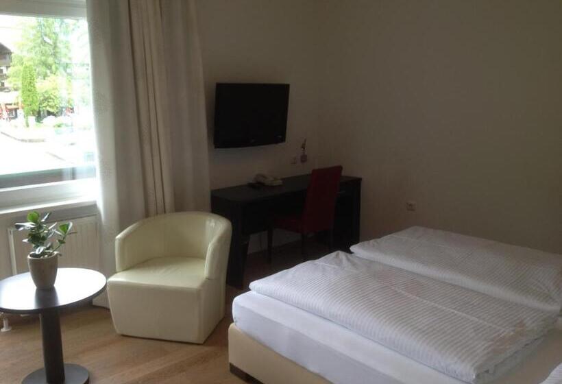 اتاق خانوادگی, Seehotel Lilly