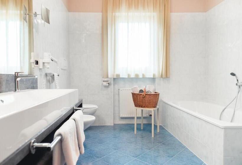 آپارتمان 2 خوابه با بالکن, Tiefenbrunn Gardensuites & Breakfast