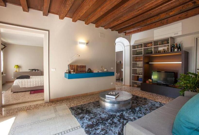 带1个卧室的豪华公寓, Villa Moro Lin Design Apartments
