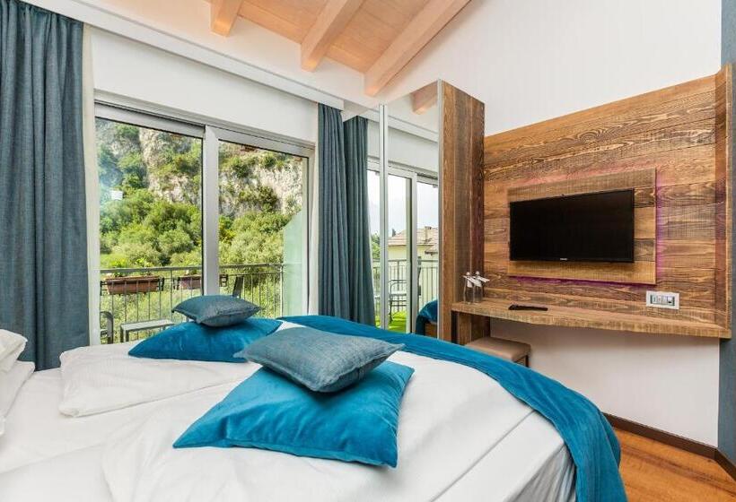 سوئیت با بالکن, Aktivhotel Santalucia