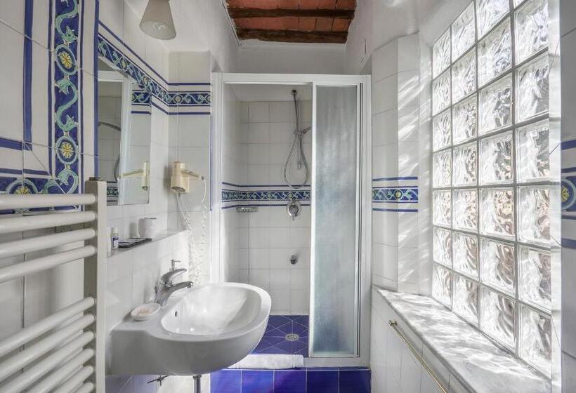 اتاق استاندارد چهار تخته, Antica Residenza Santa Chiara  City Center