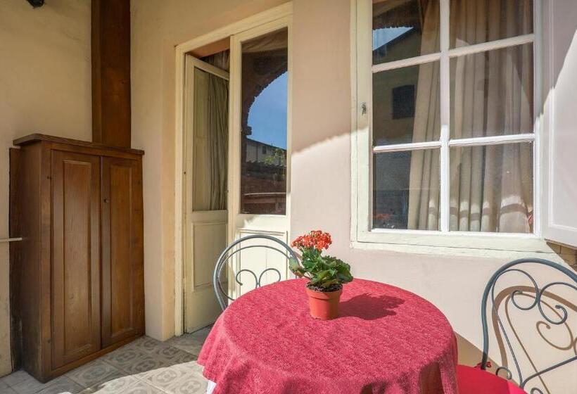 اتاق استاندارد چهار تخته, Antica Residenza Santa Chiara  City Center