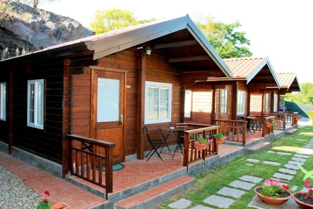 اتاق استاندارد, Etna Hut