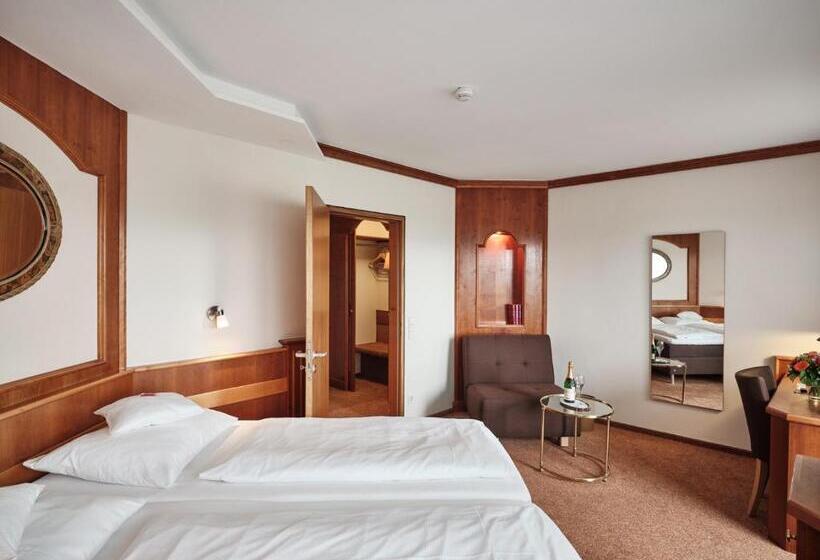 수피리어 룸, Badhotel Restaurant Stauferland