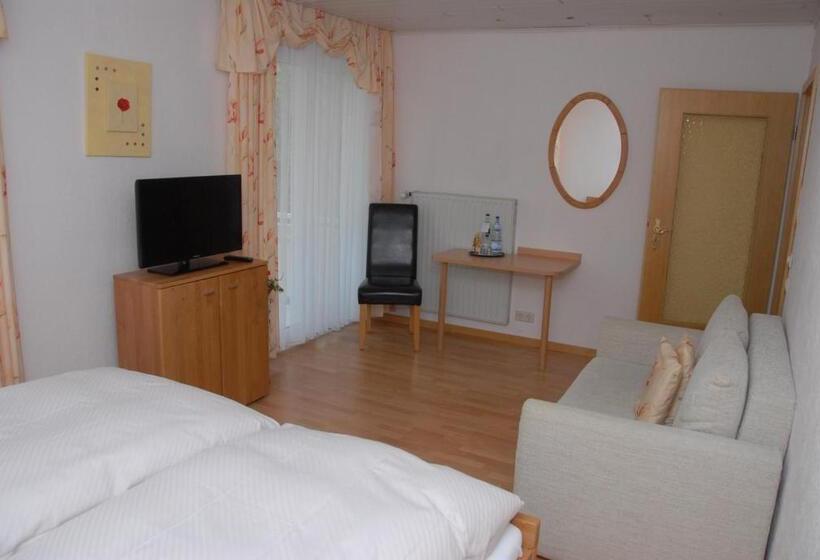 Номер Стандарт с Балконом, Haus Christa