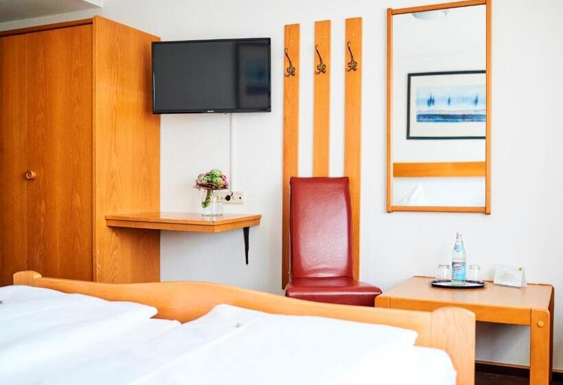 Номер Стандарт Индивидуальный, Alte Linde Landhotel & Restaurant
