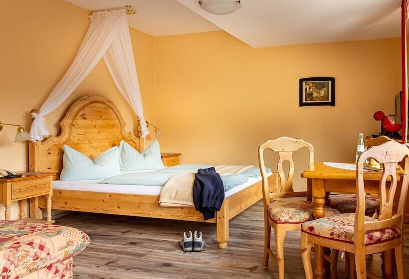 Quarto Estandar Cama Casal, Villa Tummelchen