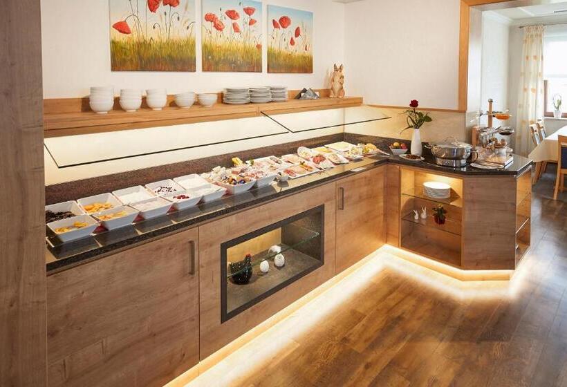 Апартаменты 1 Спальня, & Ferienappartements Edelweiss