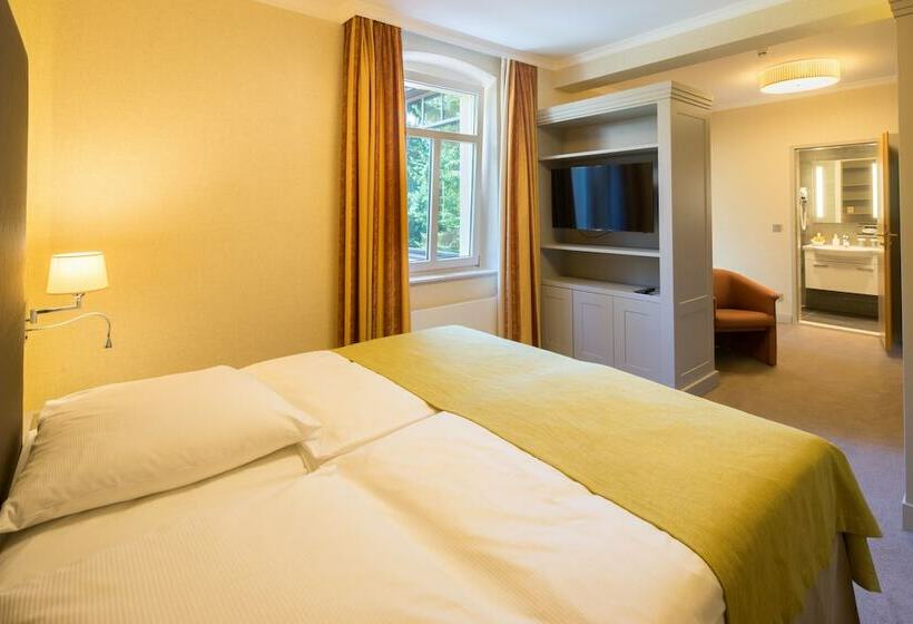 Люкс, Parkhotel Güldene Berge