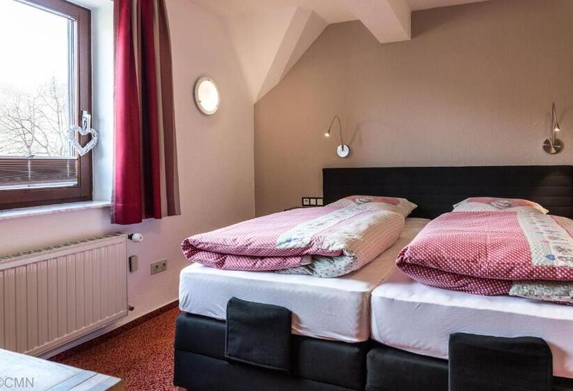 Quarto Familiar Vista Jardim, Landhotel Baumwipfel