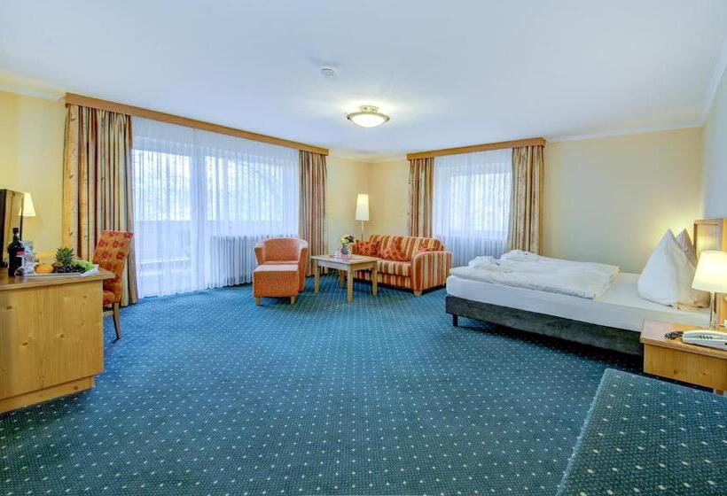 Трехместный Номер Стандарт с Балконом, Pti Hotel Eichwald