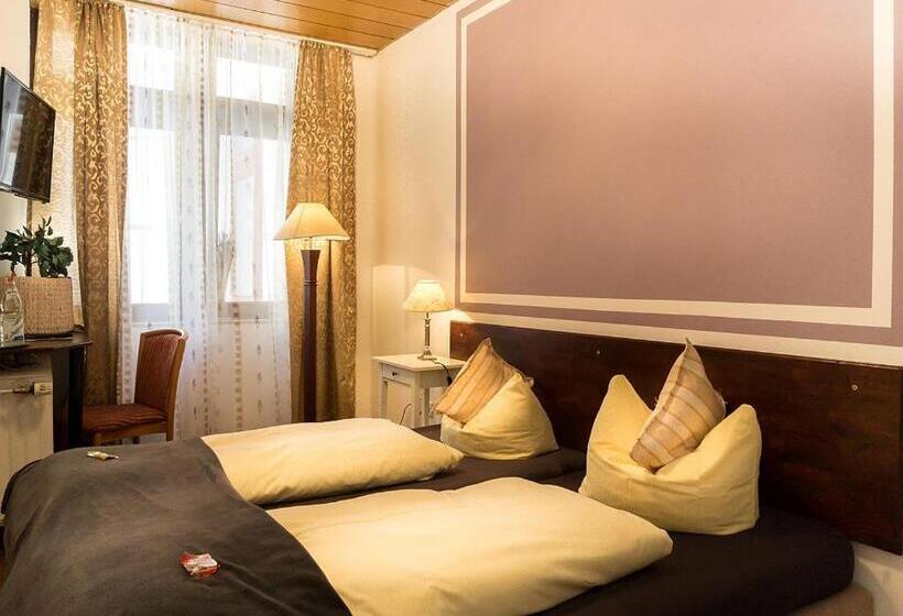 غرفة كلاسيكية, Skada City Cölln