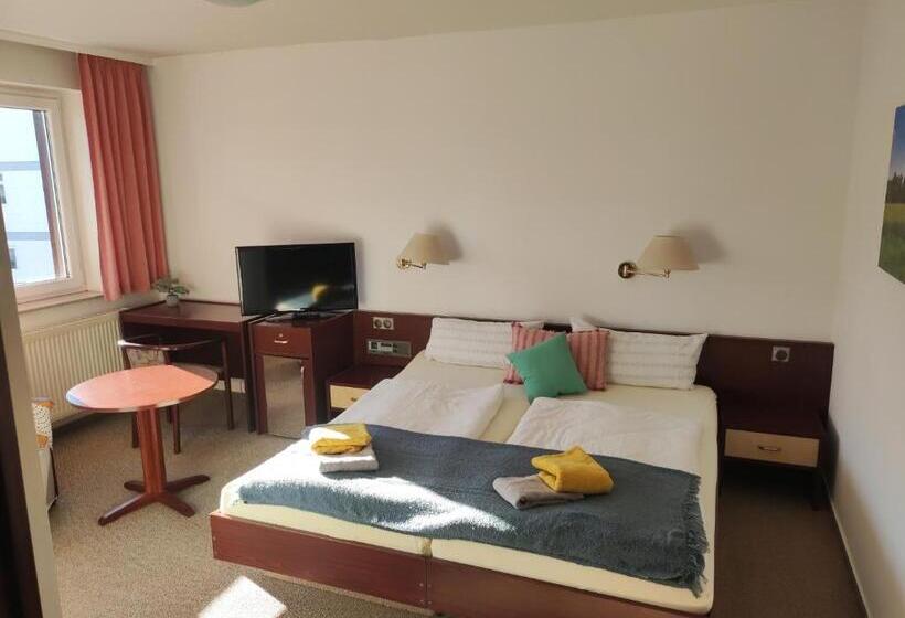 Номер Стандарт, Zimmer Am Jüdenhof