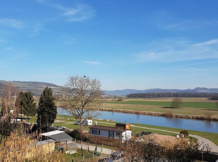 Номер Стандарт Индивидуальный, Zur Burg