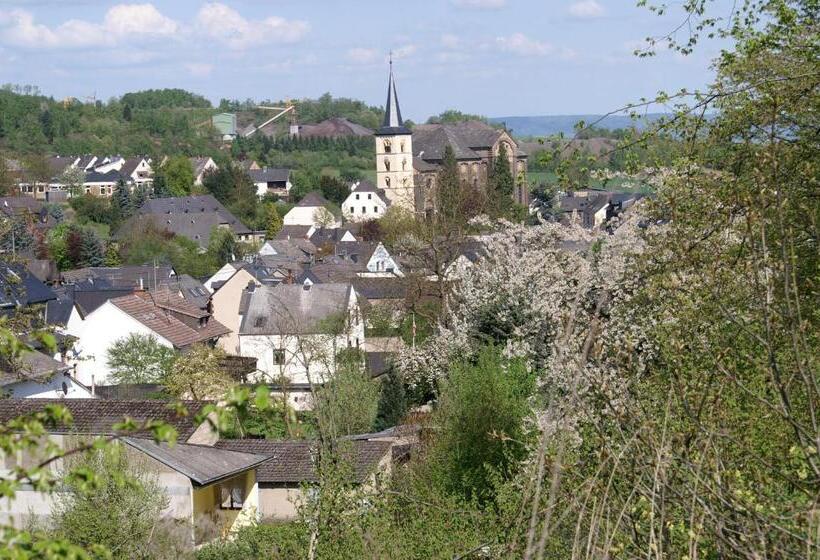 Номер Стандарт, Burgklause