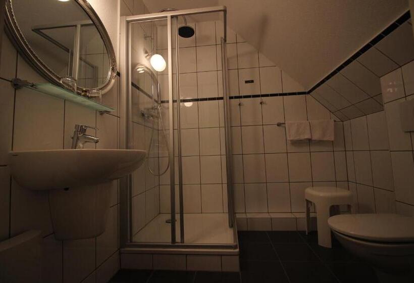 Номер Комфорт, Garni Zur Linde
