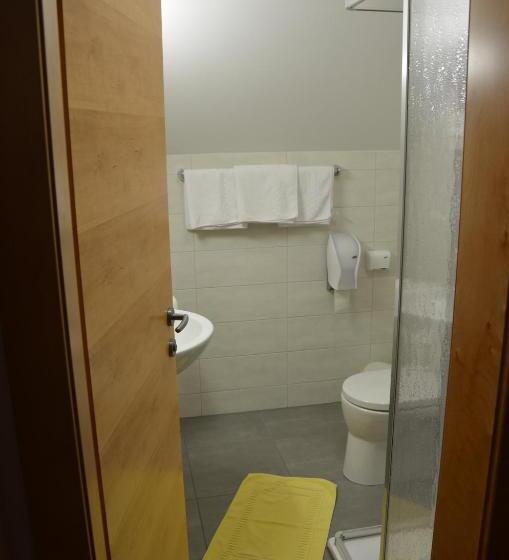 Номер Стандарт, Gasthof Pension Urzn