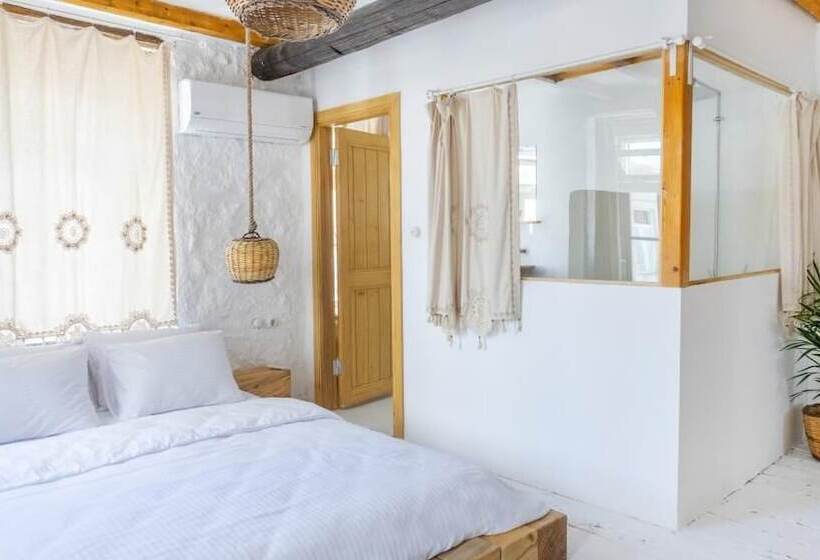 Quarto Deluxe, Bo Alacati
