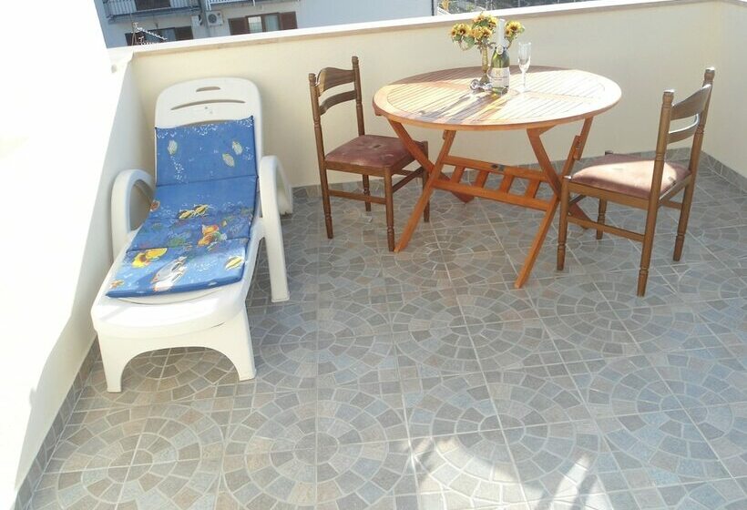 침실 2개 바다 전망 아파트, Apartmani Slavica