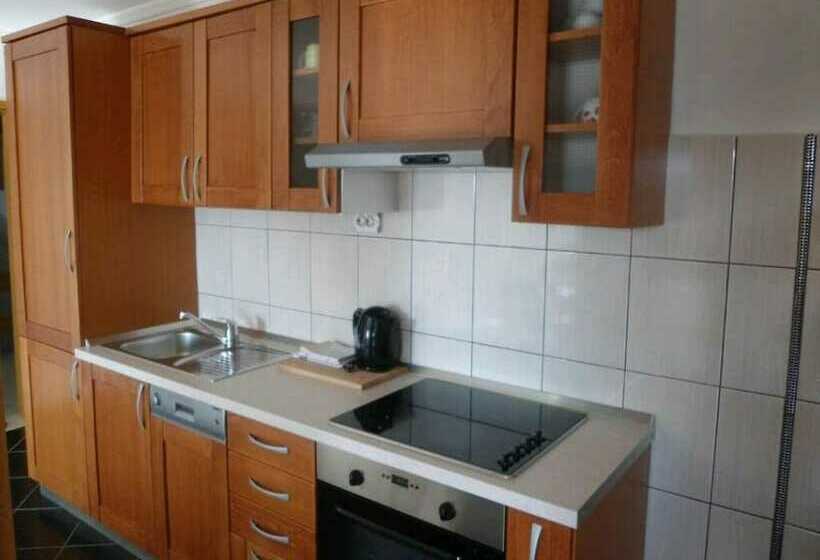 침실 2개 바다 전망 아파트, Apartmani Slavica