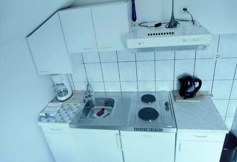 침실 1개 아파트 측면 바다 전망, Apartmani Slavica