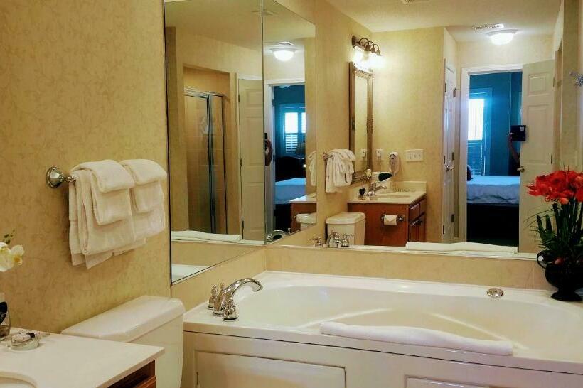 1 Bedroom Apartment Lake View, Fairfield Plantation Resort