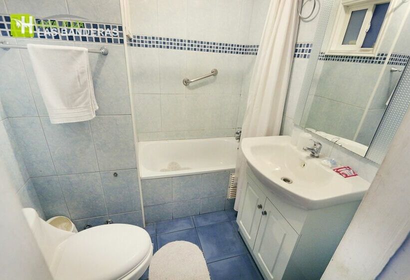 اتاق استاندارد یک نفره, Hostal Plaza Las Banderas