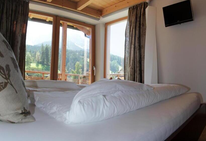 Люкс с Балконом, Garni   Hotel Am Burghuegel