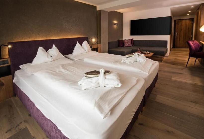 Полулюкс с Балконом, Gartenhotel Völser Hof   Adults Only