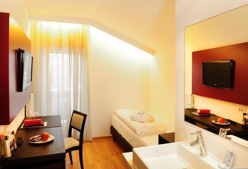 Номер Стандарт Индивидуальный с Балконом, Gartenhotel Völser Hof   Adults Only