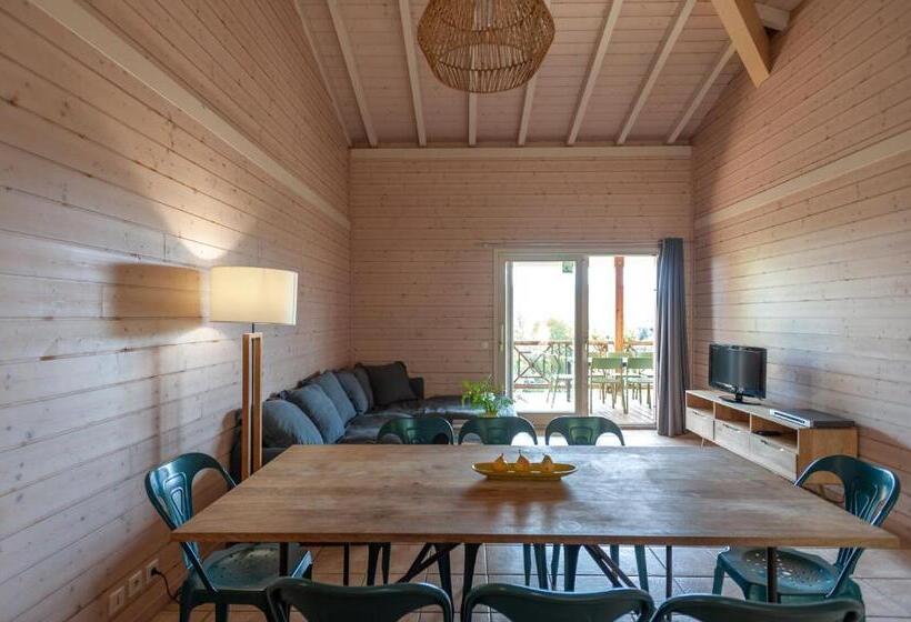 Дом 3 Спальни, Résidence Marina Di Santa Giulia