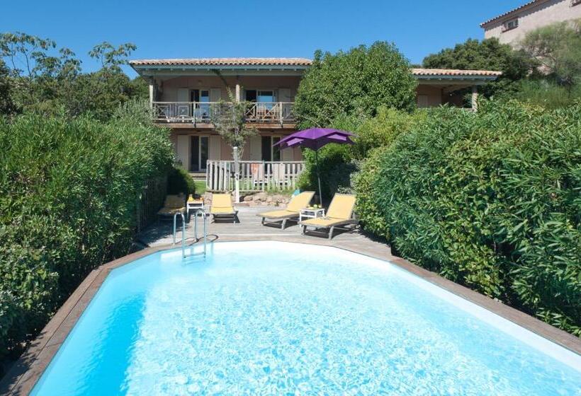 Дом 3 Спальни, Résidence Marina Di Santa Giulia
