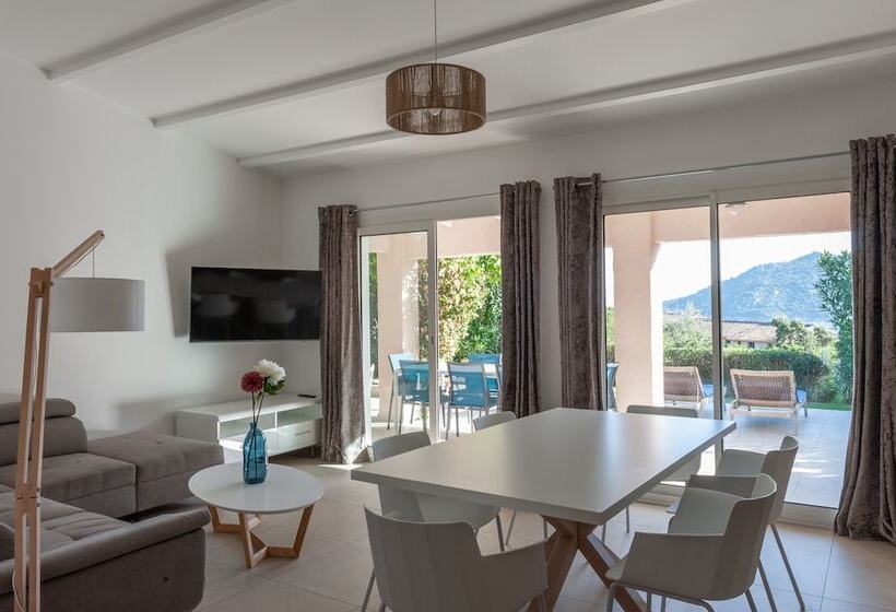 ویلا سوپریور 3 خوابه, Résidence Marina Di Santa Giulia