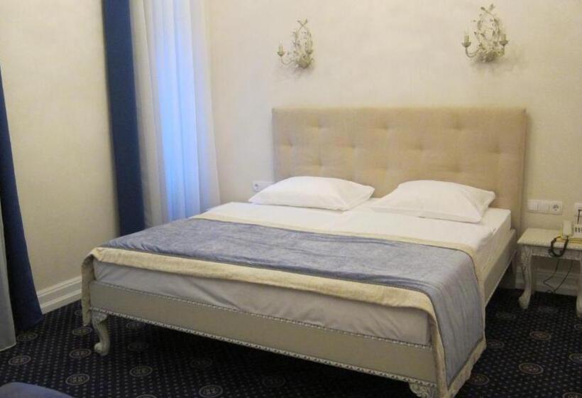 Номер Стандарт, Schloss Hotel Wolfsbrunnen