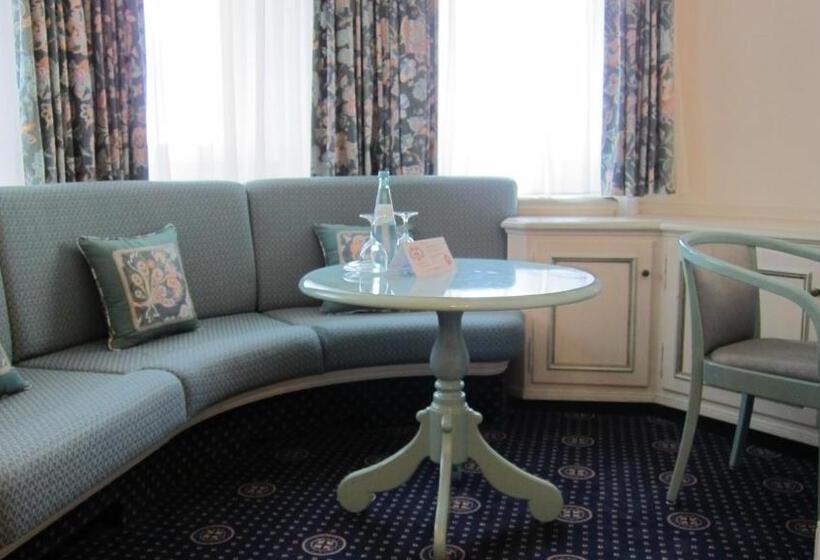 Номер Комфорт Индивидуальный, Schloss Hotel Wolfsbrunnen