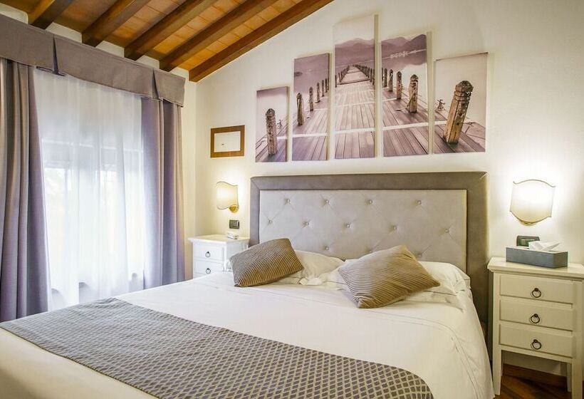 اتاق اکونومی, Villa Cariola