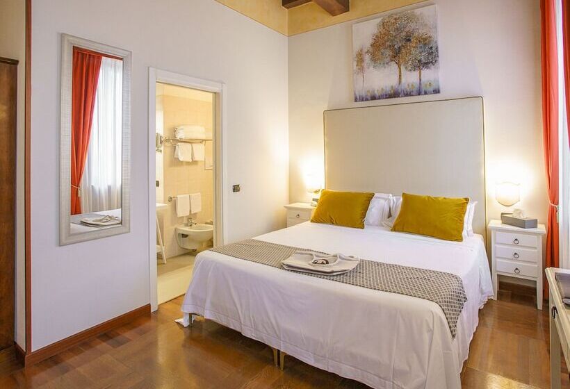اتاق استاندارد چهار تخته, Villa Cariola